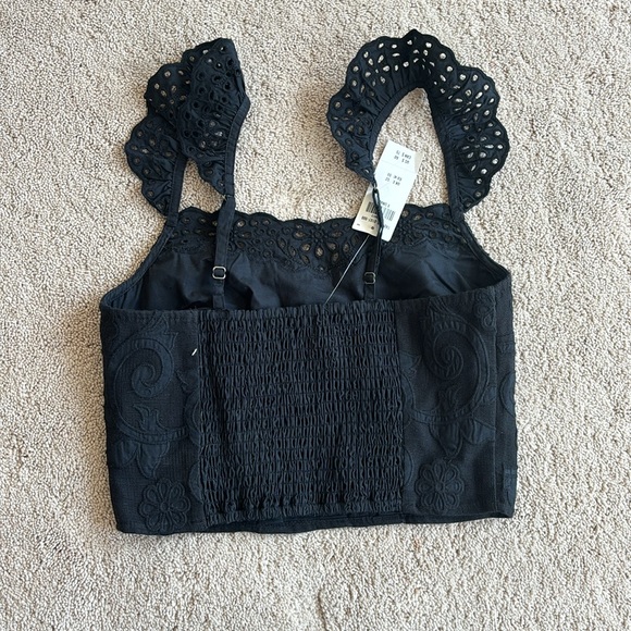 Black Abercrombie & Fitch Lacy Crop Top - Picture 2 of 2